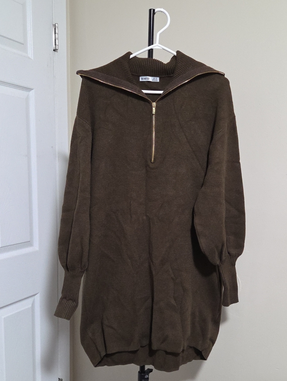 Devoted Relaxed Long-Sleeve Half-Zip Knit Dress in Olive